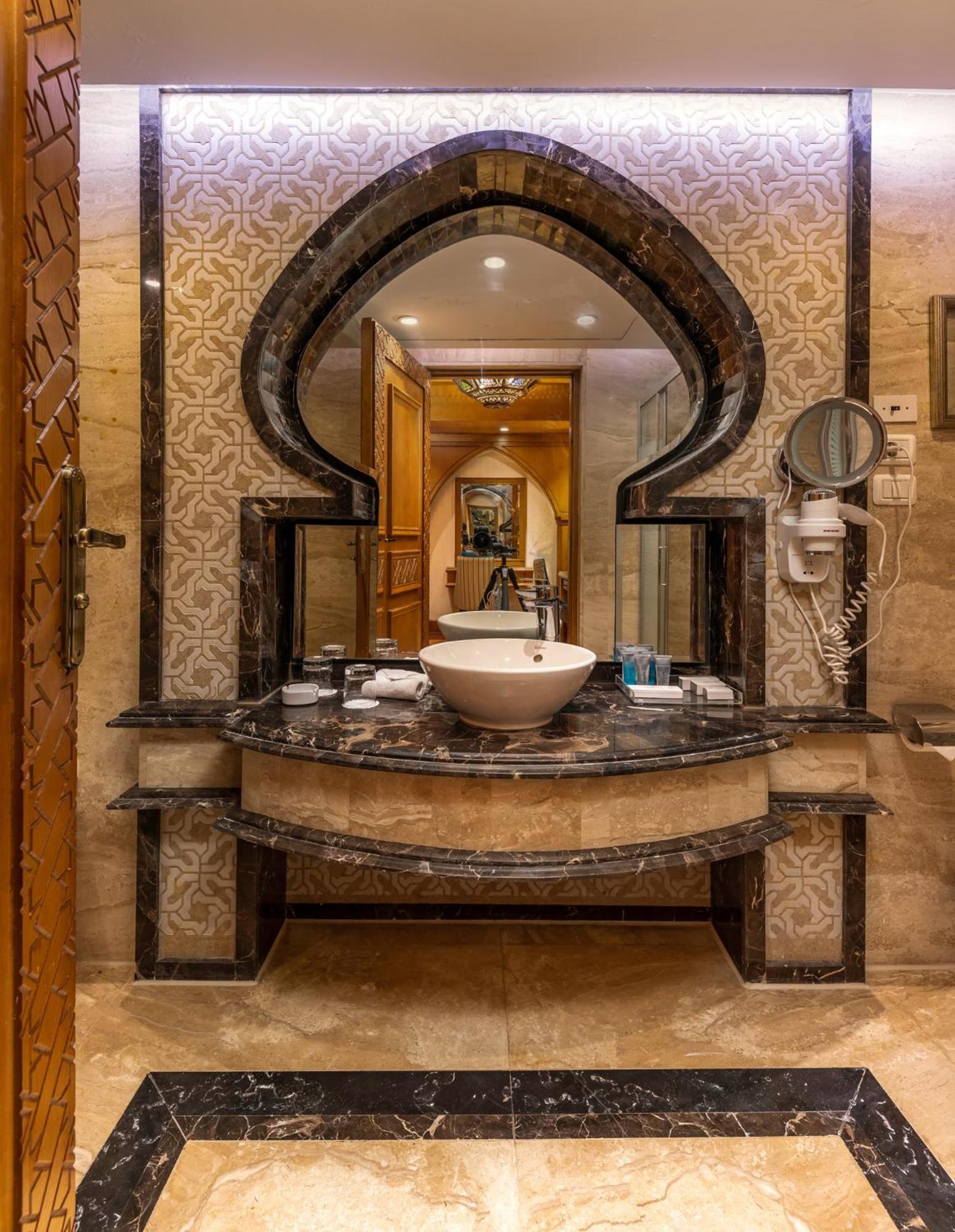 Helnan Landmark Hotel Кайро Екстериор снимка